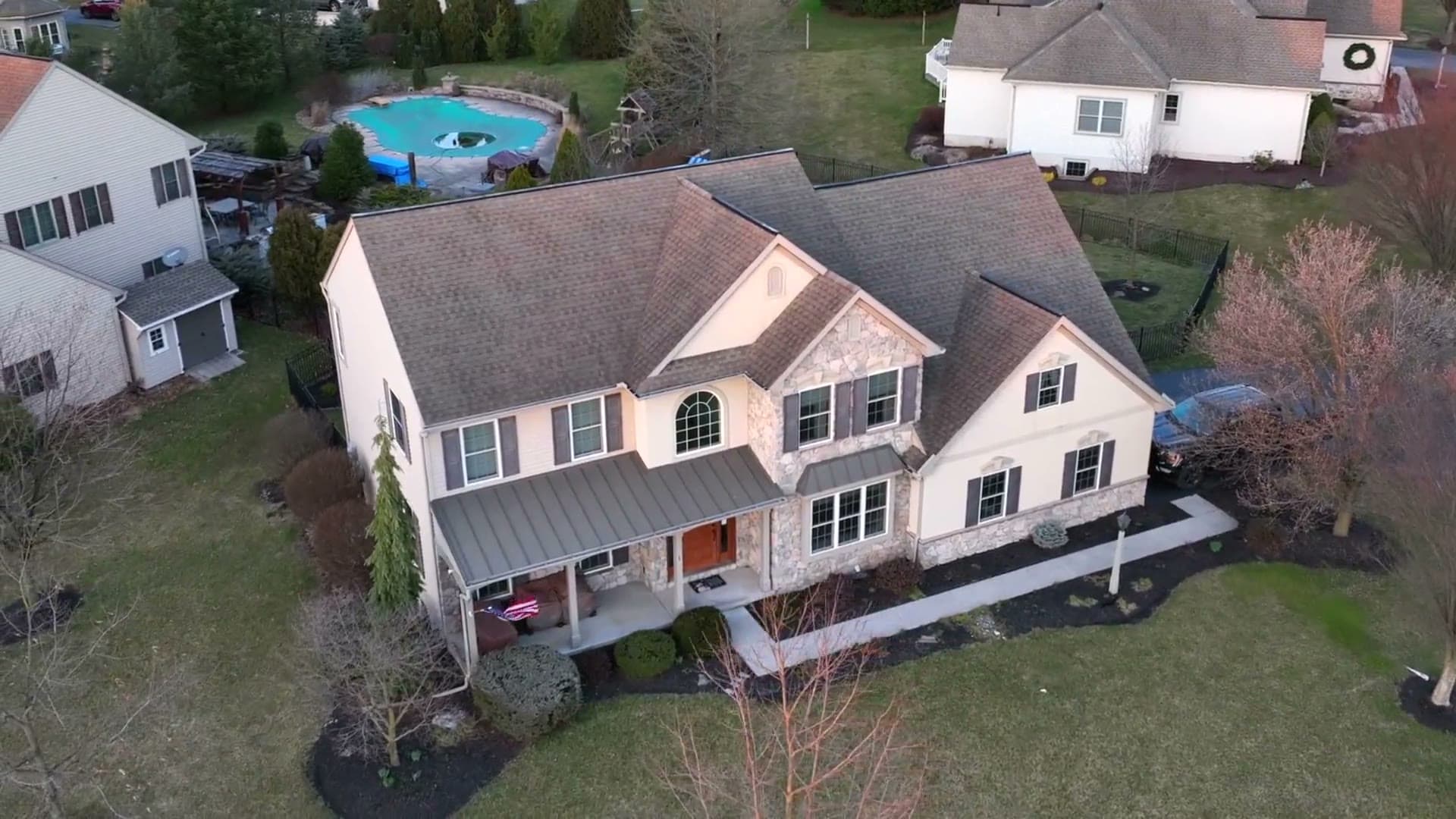 Aerial view of a suburban neighborhood with single-family homes